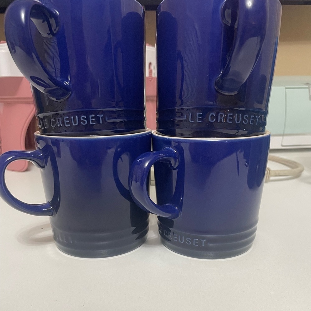BNWT set of 2 LE CREUSET Mugs “indigo”